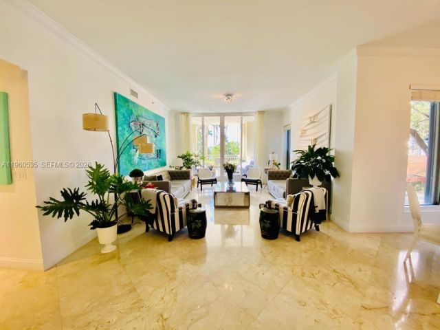 Apartment for rent  Unit # - photo 7368435