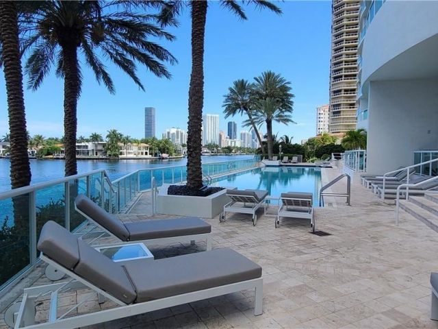 Apartment for sale  Unit #2303 - photo 7366561