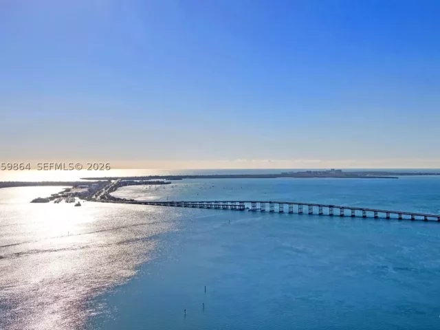 3-bedroom condo for sale in Miami - 1451 Brickell Ave 4401 - MondialRealty