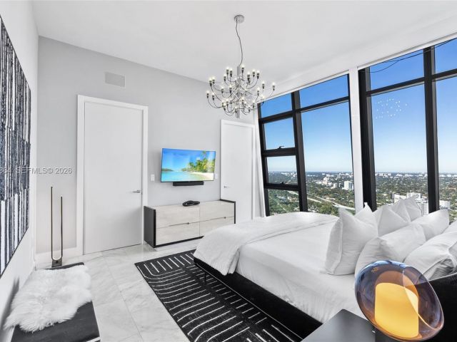 Apartment for sale  Unit #4401 - photo 7408511