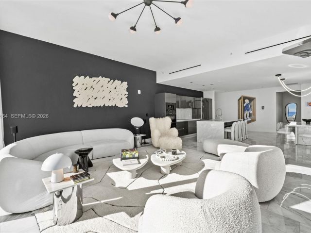 Apartment for sale  Unit #4401 - photo 7408520