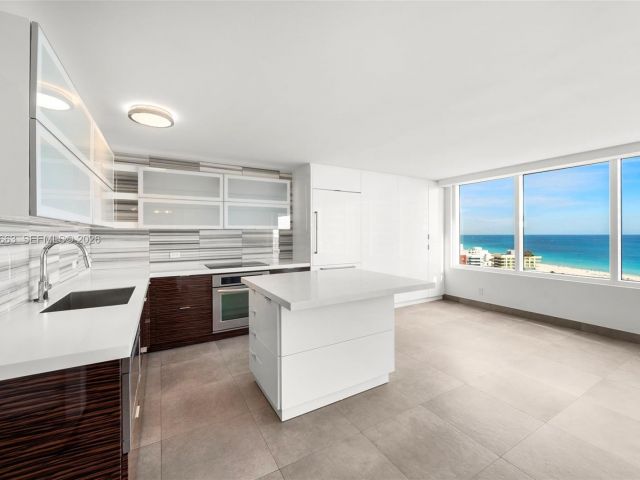 Apartment for sale  Unit #2006 - photo 7446740