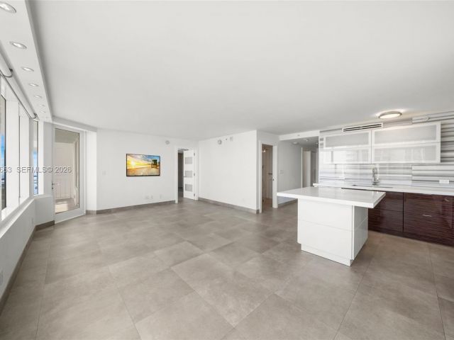 Apartment for sale  Unit #2006 - photo 7446744