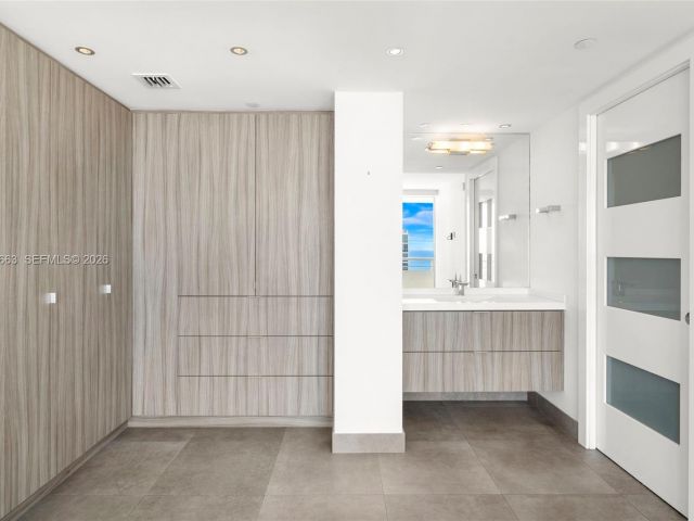 Apartment for sale  Unit #2006 - photo 7446754