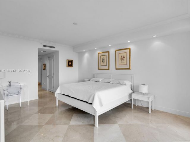 Apartment for rent  Unit #702 - photo 7368354