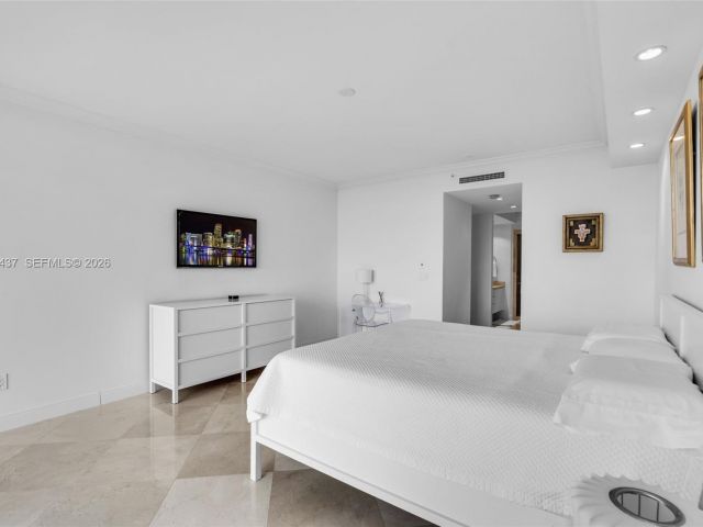 Apartment for rent  Unit #702 - photo 7368355