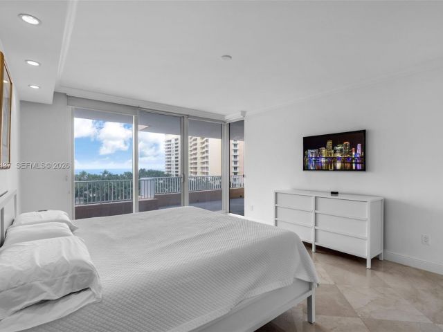 Apartment for rent  Unit #702 - photo 7368356