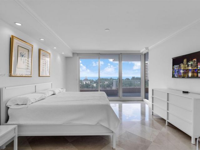 Apartment for rent  Unit #702 - photo 7368357