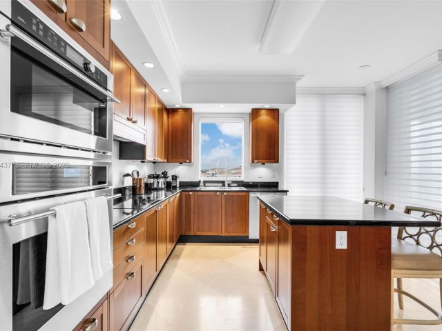 Apartment for rent  Unit #702 - photo 7368359