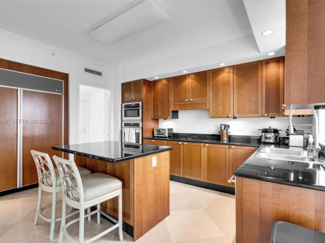 Apartment for rent  Unit #702 - photo 7368361