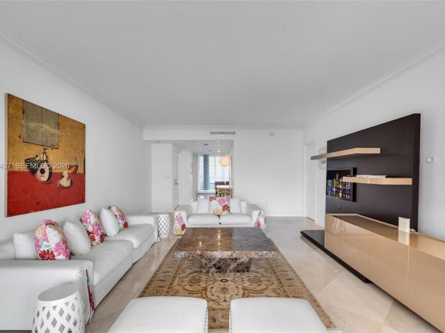 Apartment for rent  Unit #702 - photo 7368365