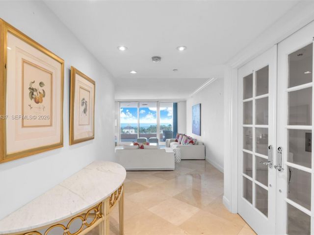 Apartment for rent  Unit #702 - photo 7368367