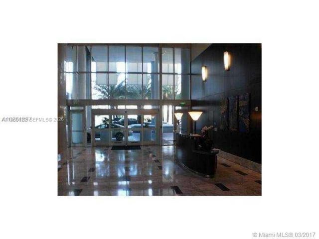 condo for rent in Miami - 185 SW 7th St 2306 - MondialRealty