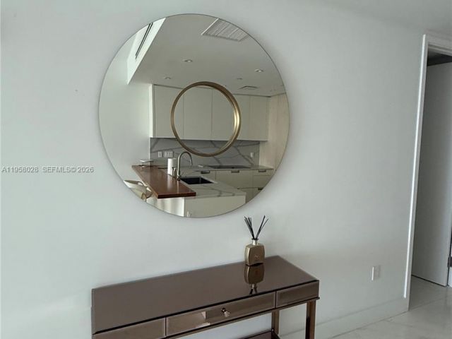 Apartment for rent  Unit #1703 - photo 7410961