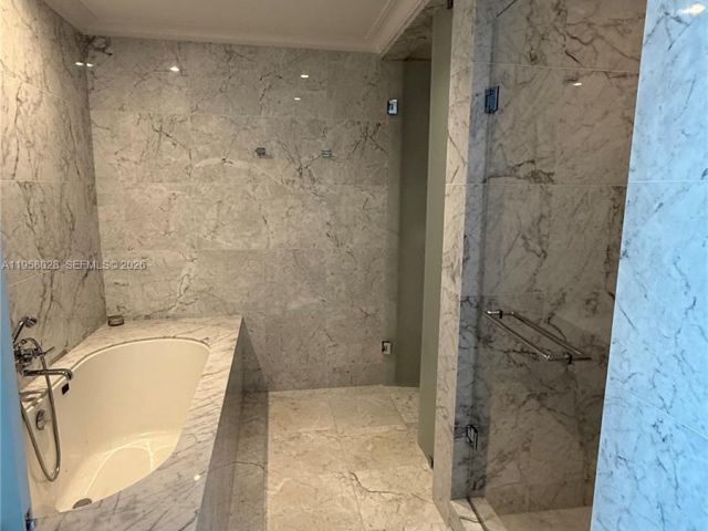 Apartment for rent  Unit #1703 - photo 7410964