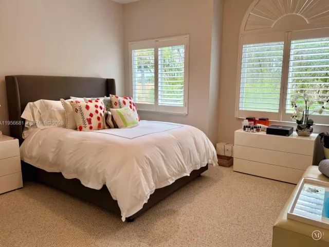 3-bedroom home for sale in Pompano Beach - 712 W Palm Aire Dr - MondialRealty