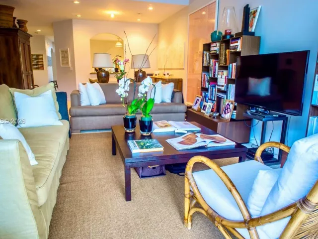 3-bedroom home for sale in Pompano Beach - 712 W Palm Aire Dr - MondialRealty