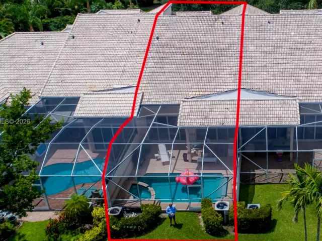 3-bedroom home for sale in Pompano Beach - 712 W Palm Aire Dr - MondialRealty