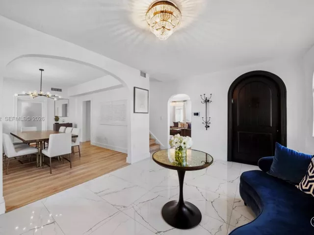 4-bedroom home for sale in Miami Beach - 5237 La Gorce Drive - MondialRealty