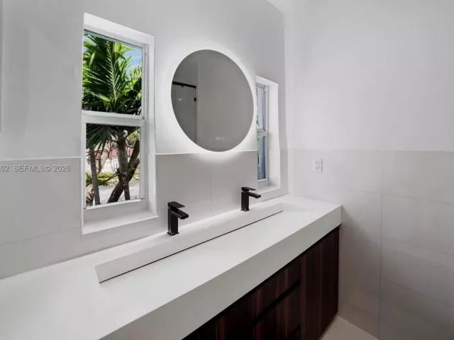 4-bedroom home for sale in Miami Beach - 5237 La Gorce Drive - MondialRealty
