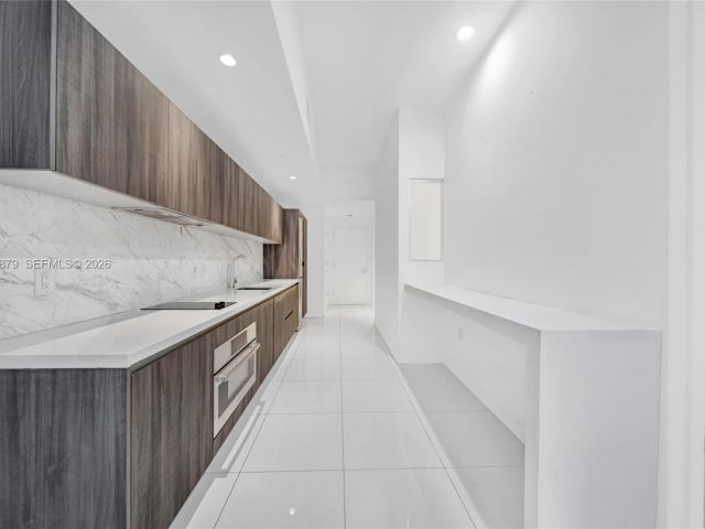 Apartment for sale  Unit #204 - photo 7368191