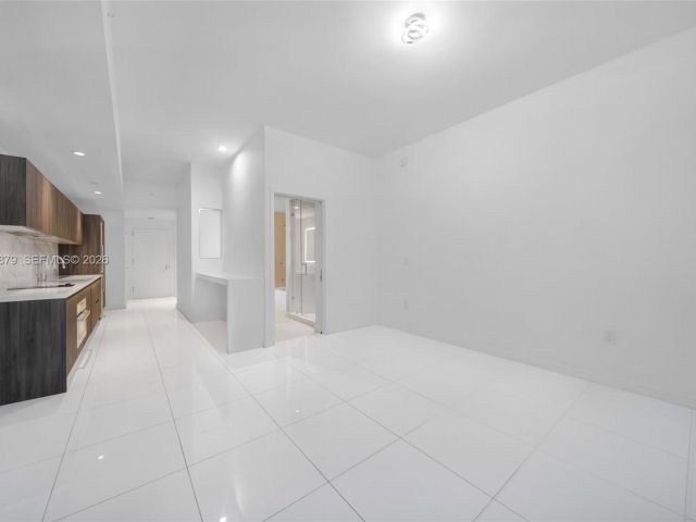 Apartment for sale  Unit #204 - photo 7368196