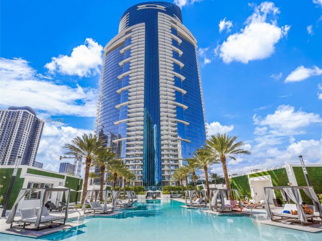 Apartment for sale  Unit #204 - photo 7368204