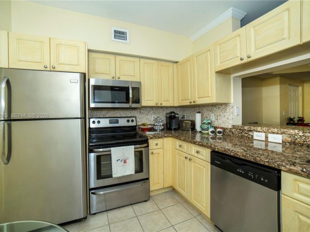 Apartment for rent  Unit #2920 - photo 7506734