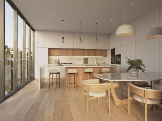 Home for sale at 201 Nottingham Blvd - photo 7449760