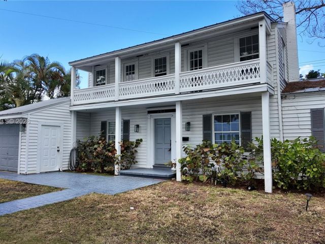 Home for sale at 201 Nottingham Blvd - photo 7449763