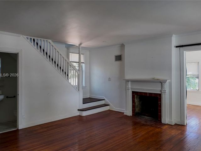 Home for sale at 201 Nottingham Blvd - photo 7449768