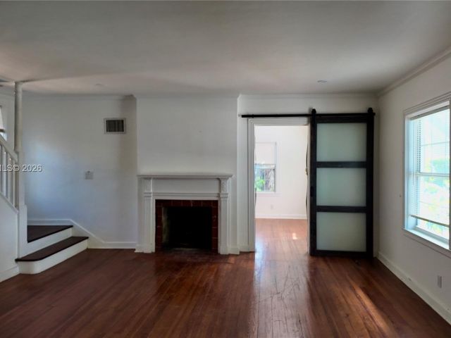 Home for sale at 201 Nottingham Blvd - photo 7449769