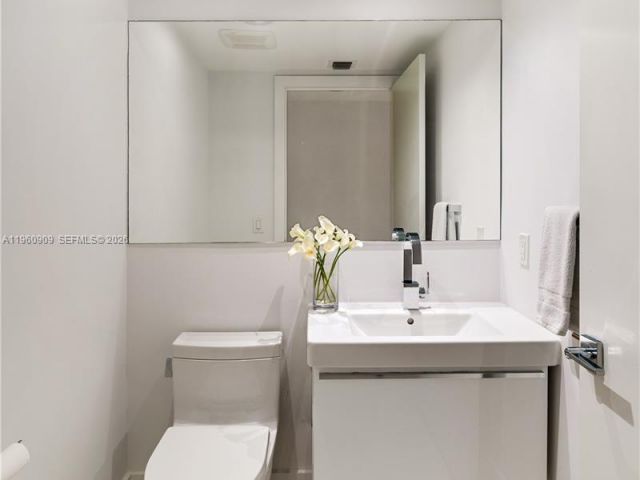 Apartment for rent  Unit #306 - photo 7412552