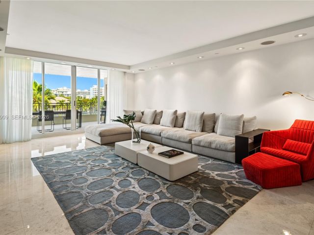 Apartment for rent  Unit #306 - photo 7412562