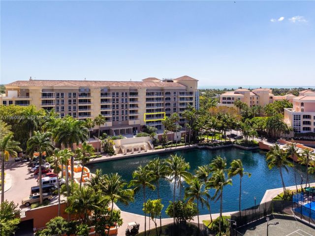 Apartment for rent  Unit #306 - photo 7412568