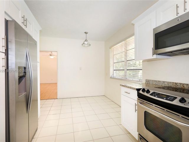 Home for rent at 5610 San Vicente St - photo 7366594