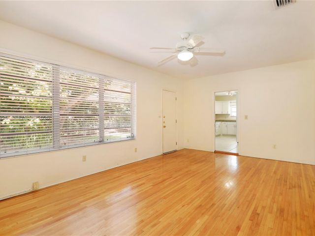 Home for rent at 5610 San Vicente St - photo 7366598