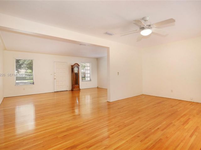 Home for rent at 5610 San Vicente St - photo 7366600