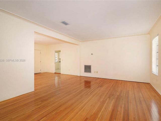 Home for rent at 5610 San Vicente St - photo 7366604