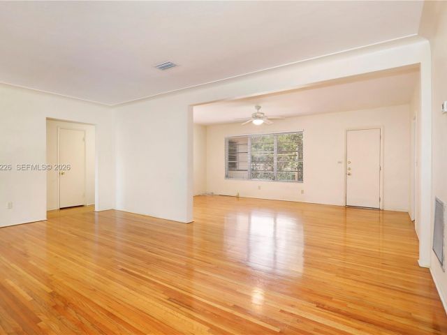 Home for rent at 5610 San Vicente St - photo 7366605