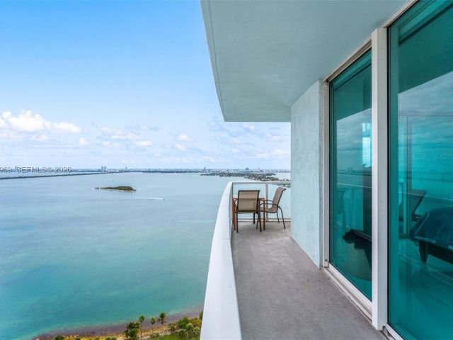 Apartment for sale  Unit #3202 - photo 7404996