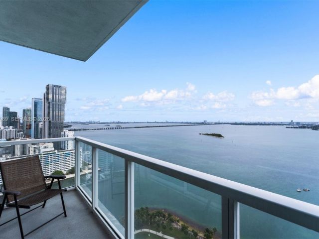 Apartment for sale  Unit #3202 - photo 7405001