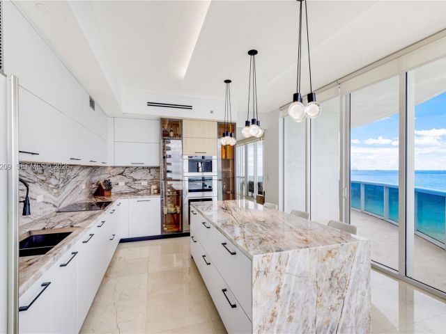 Apartment for sale  Unit #1201 - photo 7427871