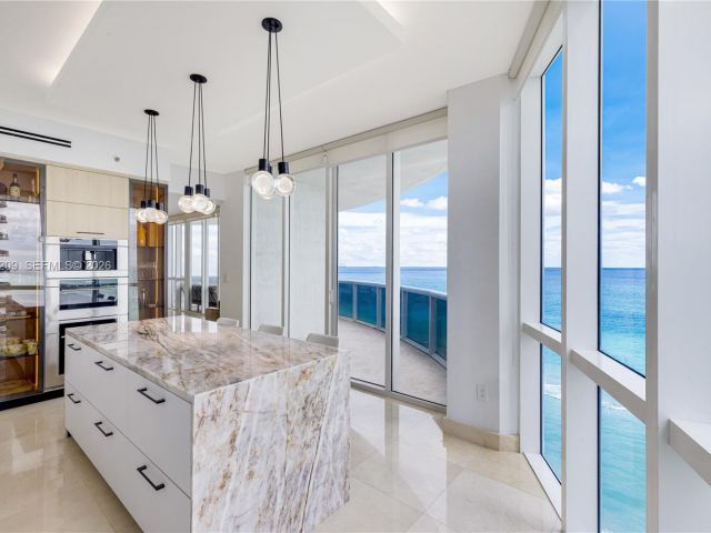 Apartment for sale  Unit #1201 - photo 7427872