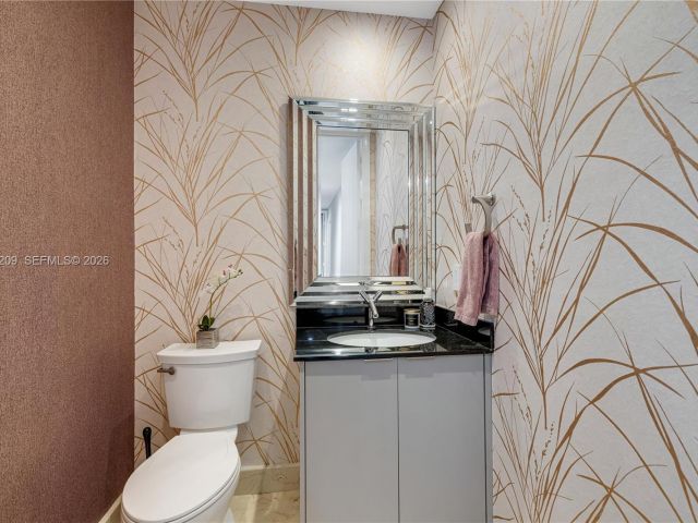 Apartment for sale  Unit #1201 - photo 7427876