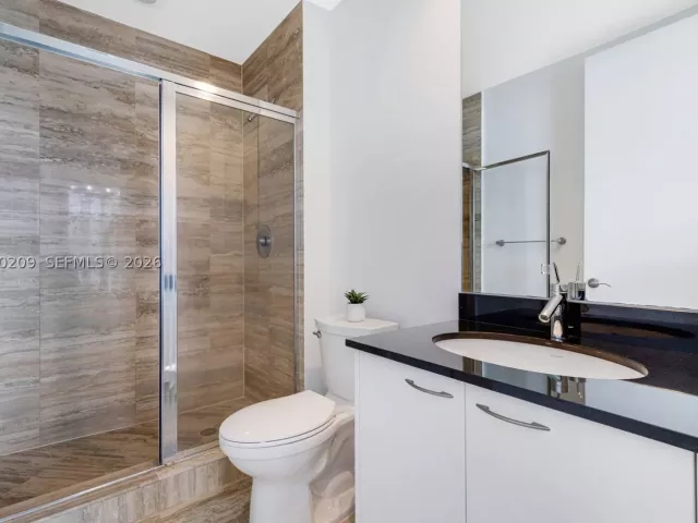 3-bedroom condo for sale in Sunny Isles Beach - 16001 Collins Ave 1201 - MondialRealty