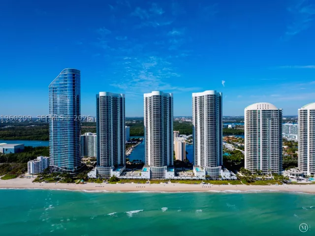 3-bedroom condo for sale in Sunny Isles Beach - 16001 Collins Ave 1201 - MondialRealty
