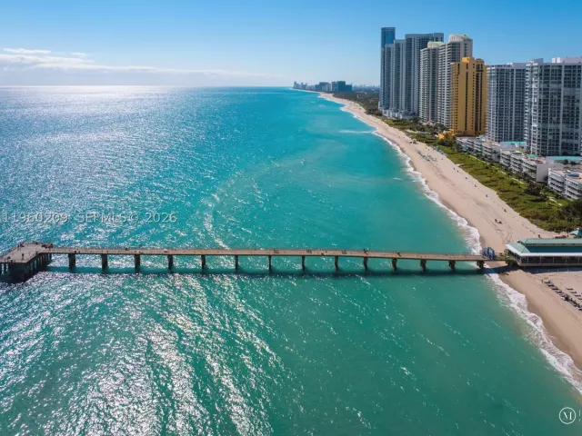 3-bedroom condo for sale in Sunny Isles Beach - 16001 Collins Ave 1201 - MondialRealty