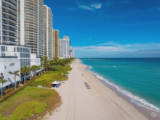 3-bedroom condo for sale in Sunny Isles Beach - 16001 Collins Ave 1201 - MondialRealty