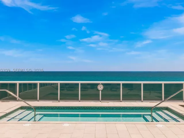 3-bedroom condo for sale in Sunny Isles Beach - 16001 Collins Ave 1201 - MondialRealty